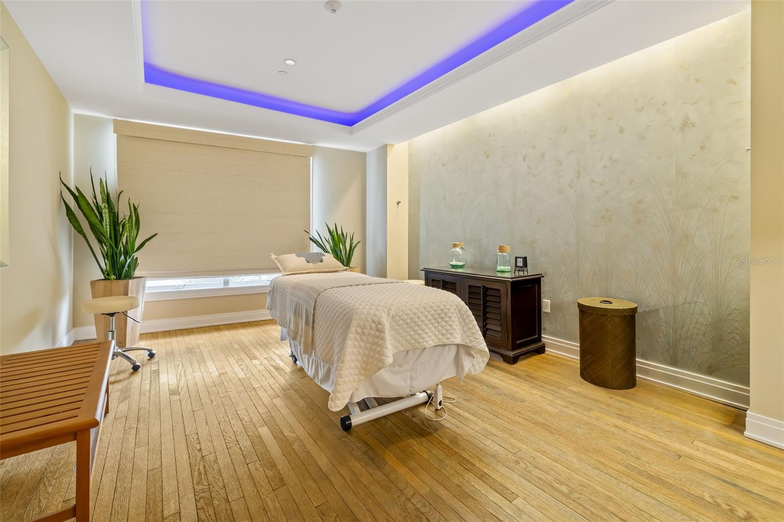 Image 55 of 83 For 915 Seaside Drive 407