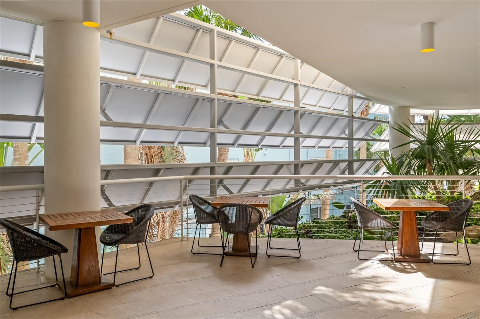 Image 56 of 83 For 915 Seaside Drive 407