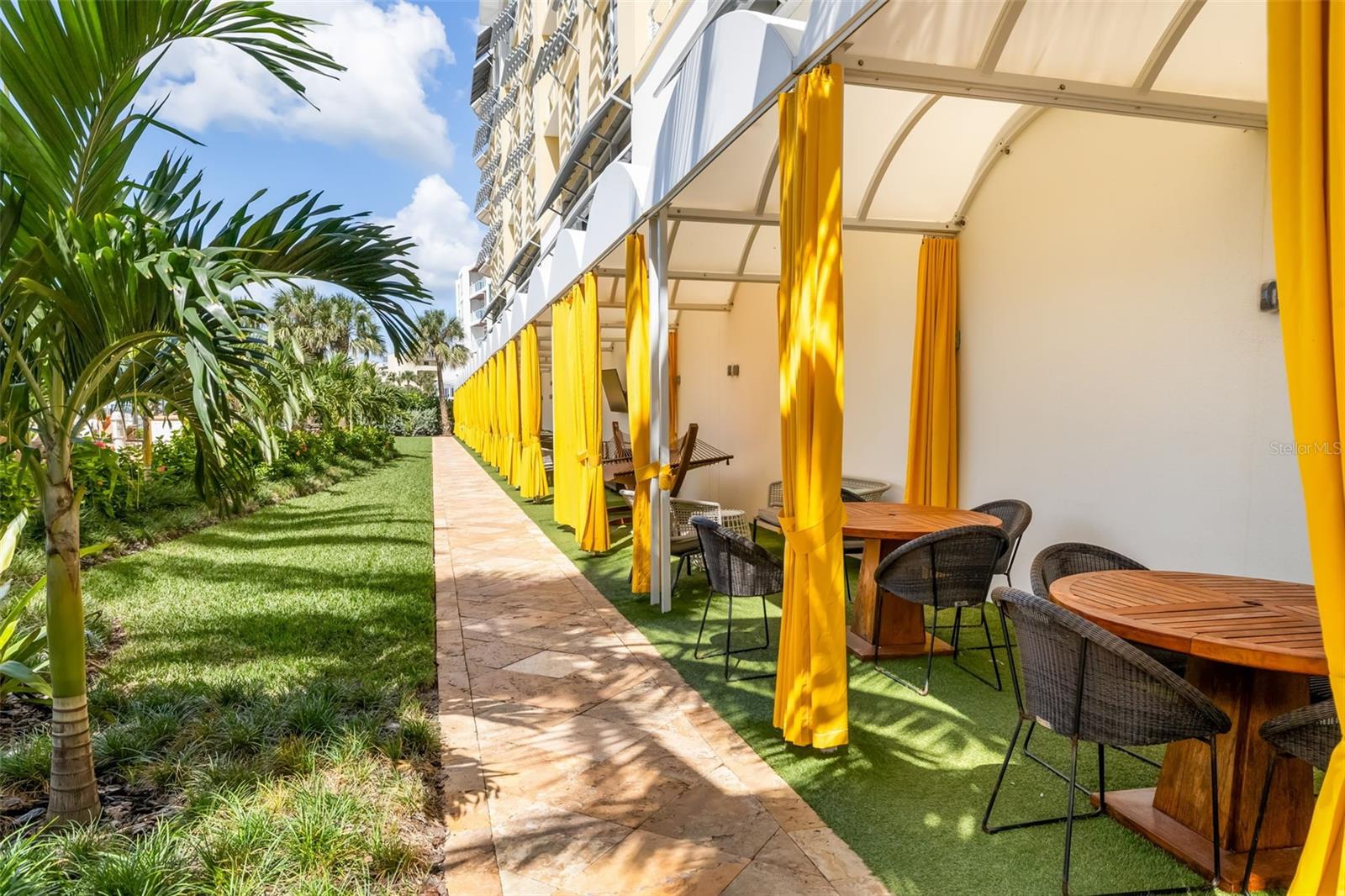 Image 62 of 83 For 915 Seaside Drive 407