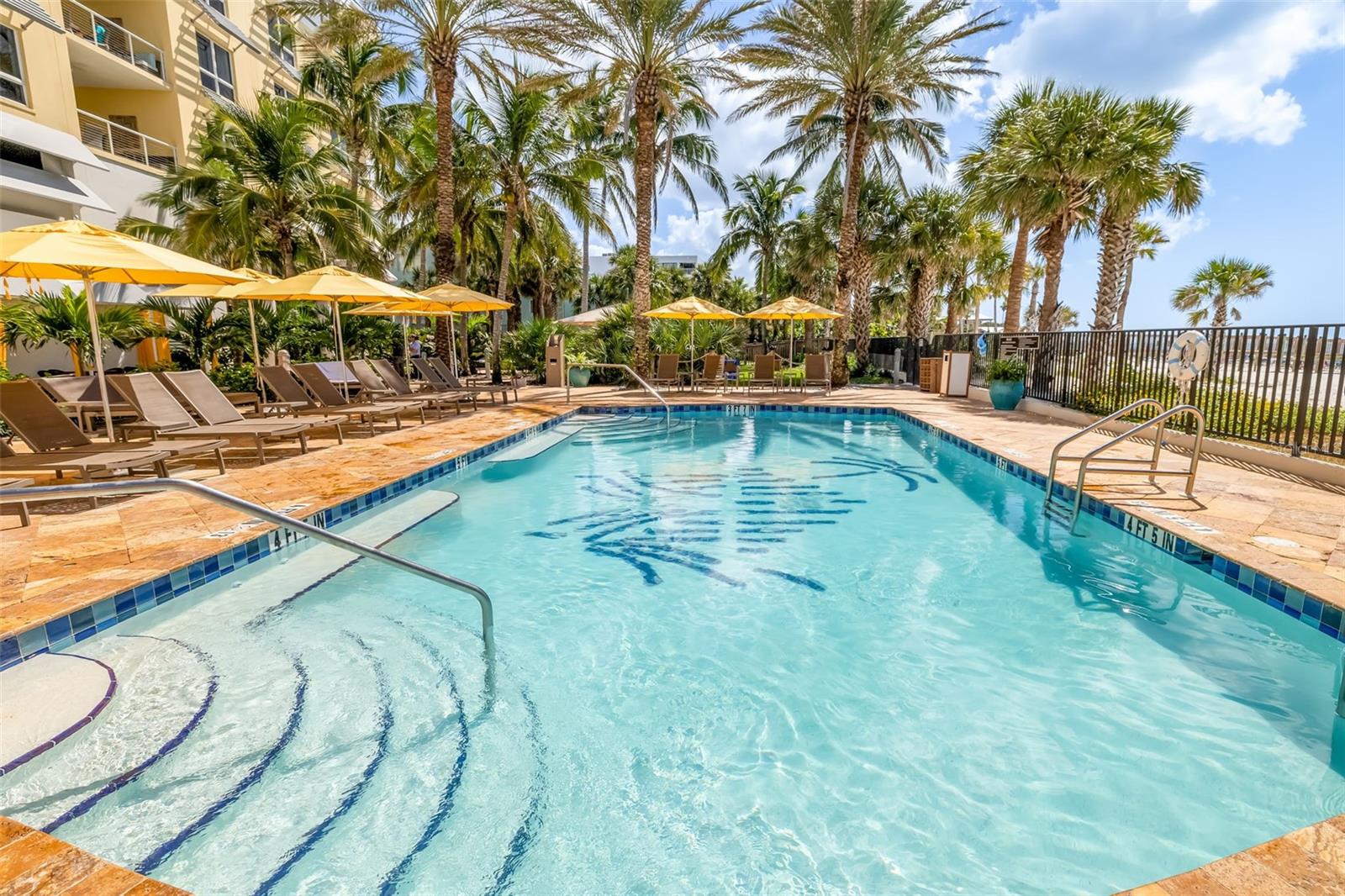 Image 65 of 83 For 915 Seaside Drive 407