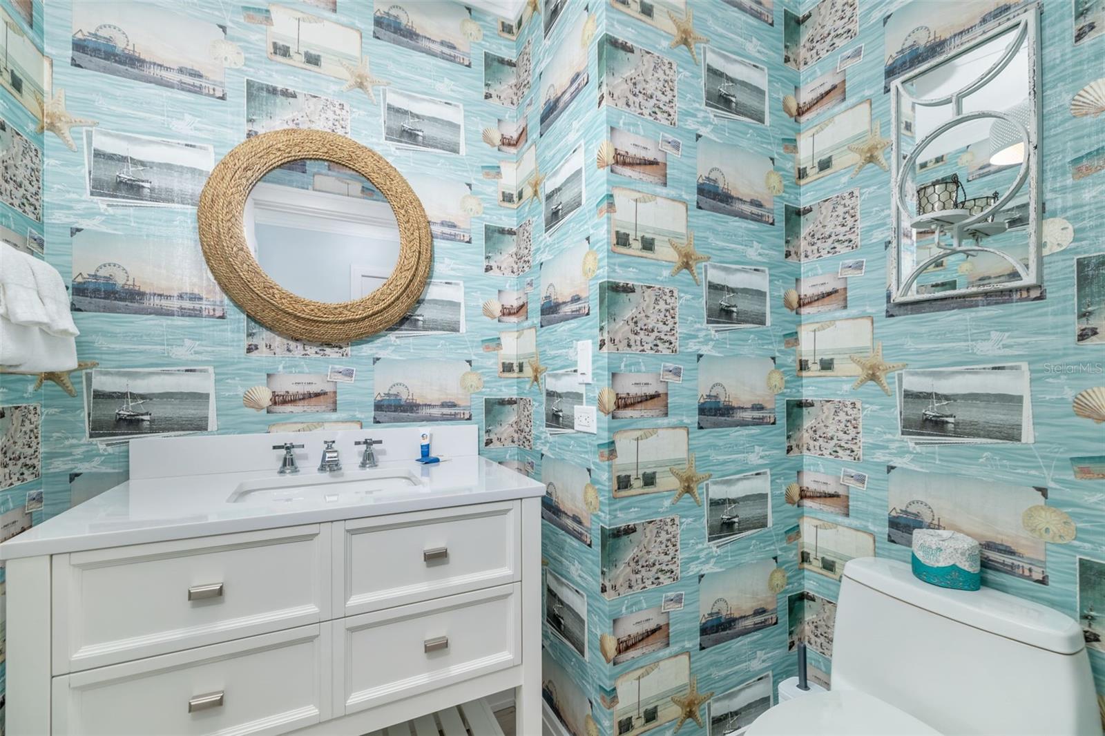 Image 8 of 83 For 915 Seaside Drive 407