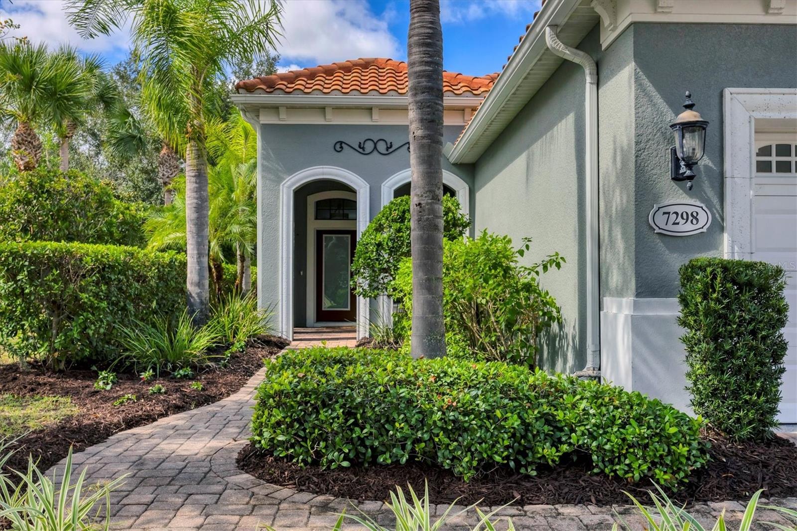 Image 2 of 37 For 7298 Belleisle Glen