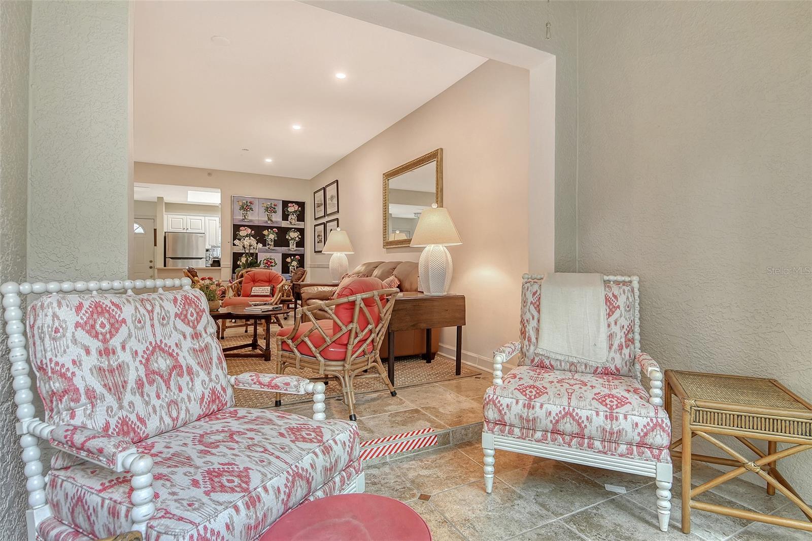 Image 16 of 70 For 8355 Glenrose Way 114