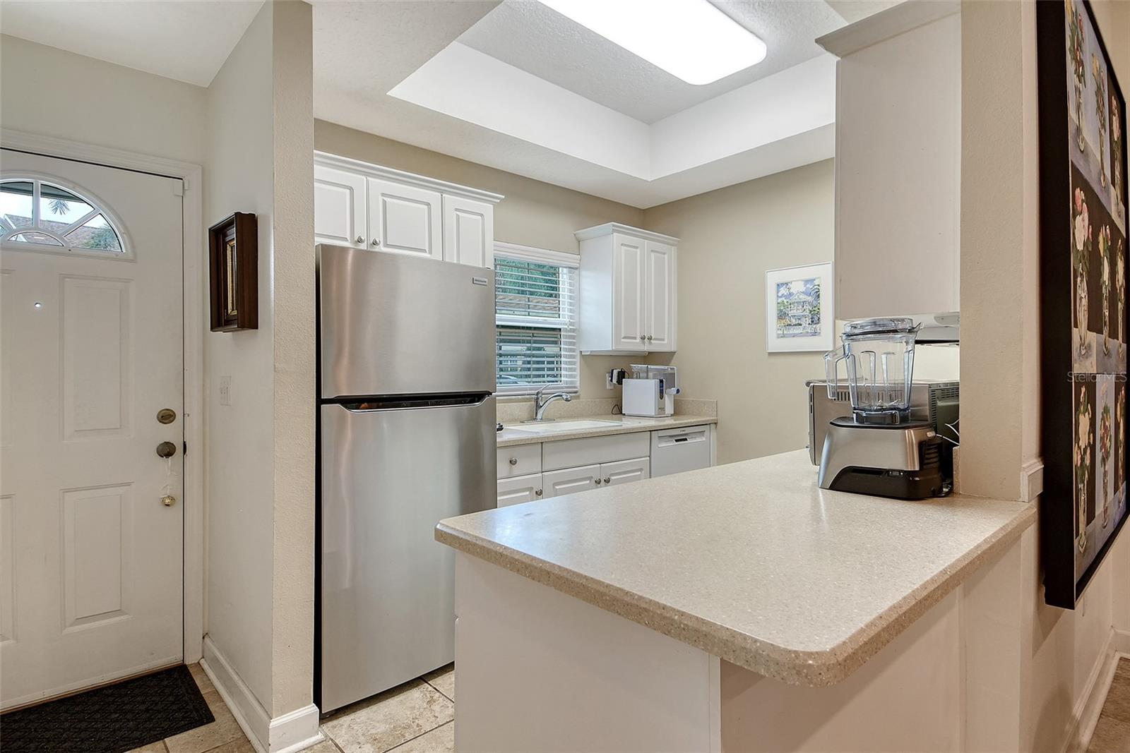 Image 19 of 70 For 8355 Glenrose Way 114