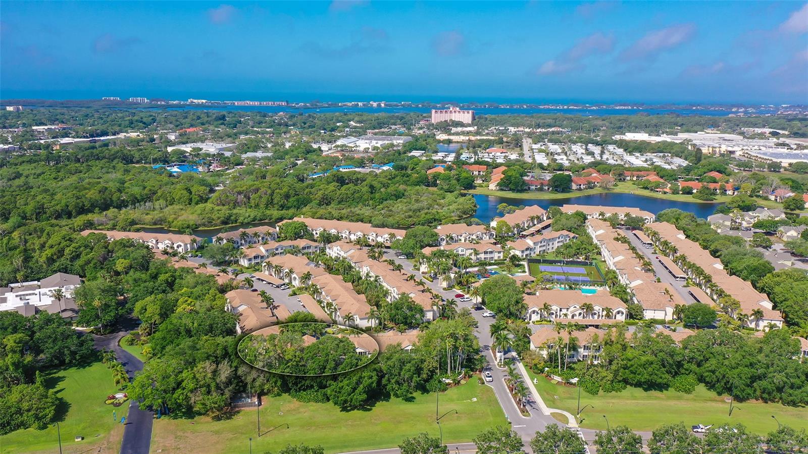 Image 2 of 70 For 8355 Glenrose Way 114