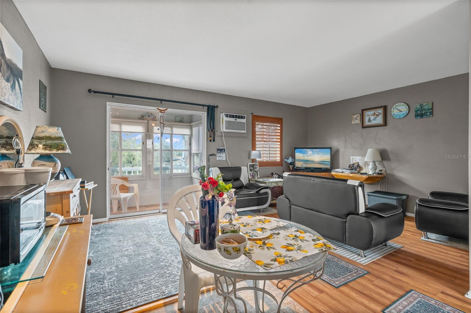 Image 16 of 33 For 5945 Todd Street D34