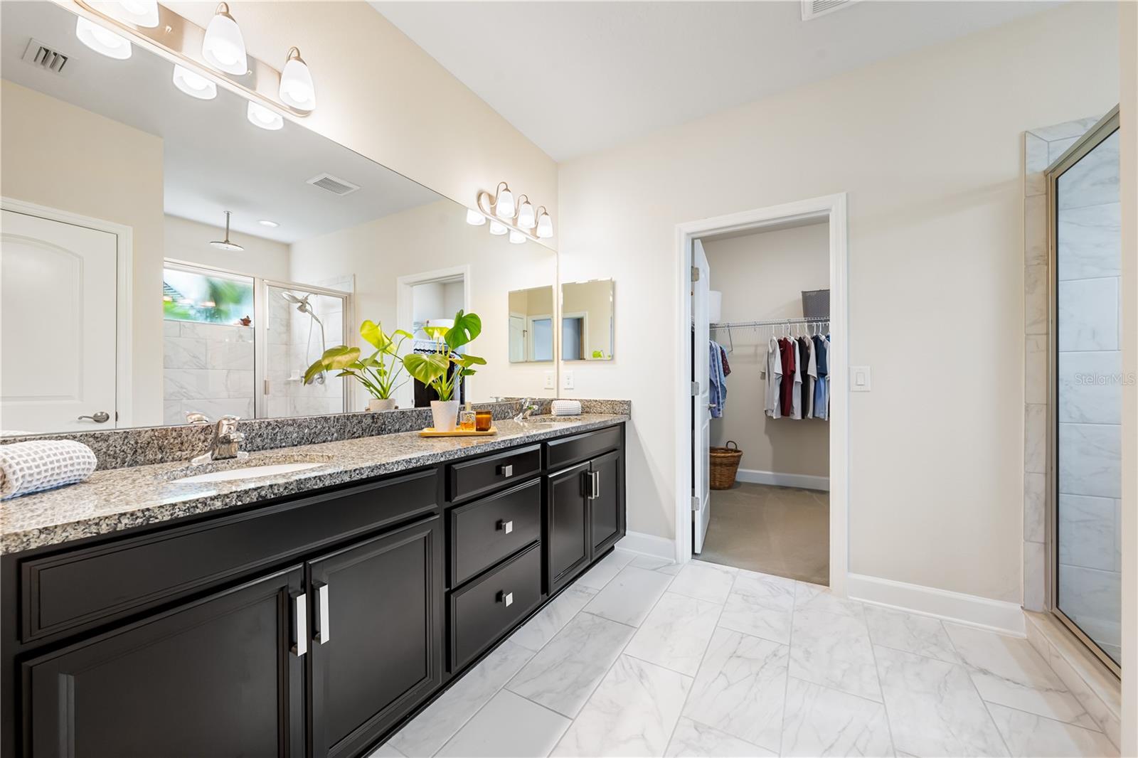 Image 33 of 91 For 7500 Aguila Drive