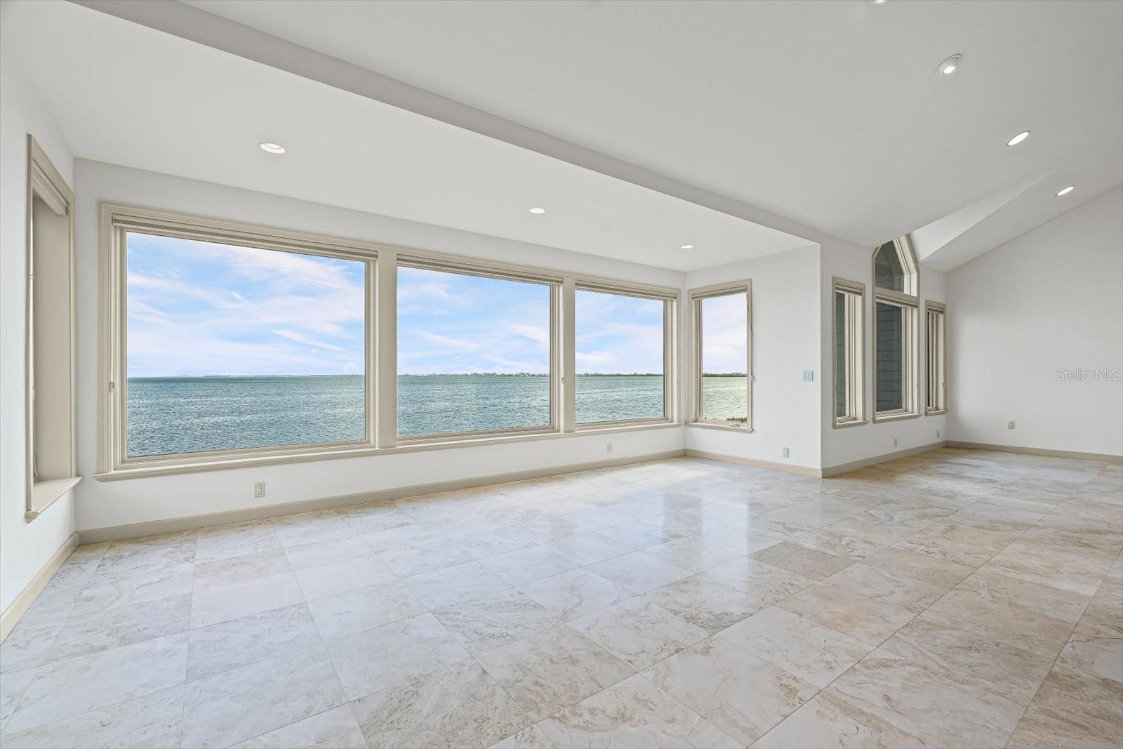 Image 3 of 45 For 24 Tidy Island Boulevard