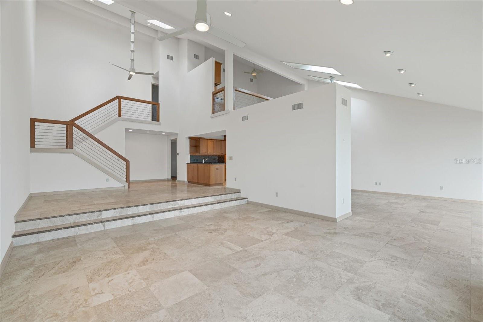 Image 5 of 45 For 24 Tidy Island Boulevard