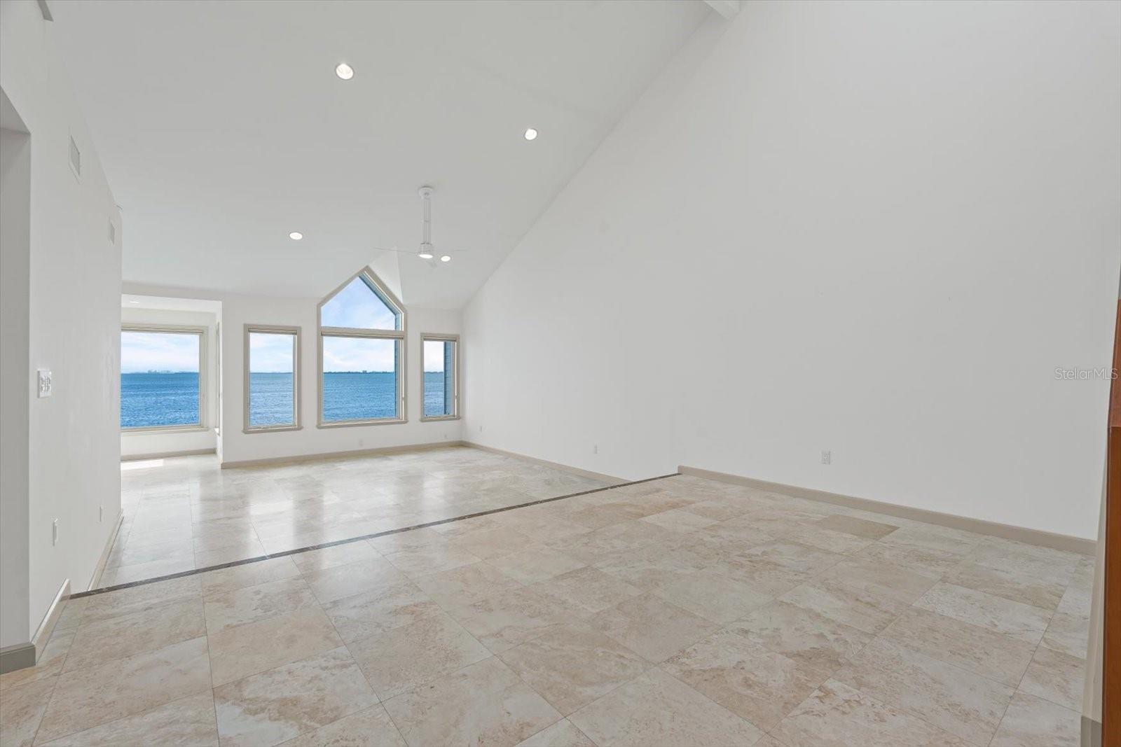 Image 9 of 45 For 24 Tidy Island Boulevard