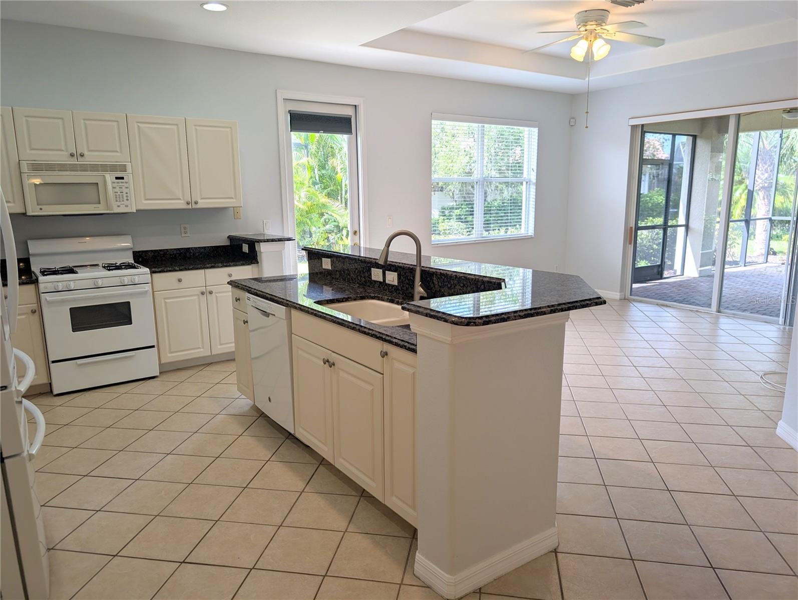Image 10 of 27 For 146 Tiziano Way