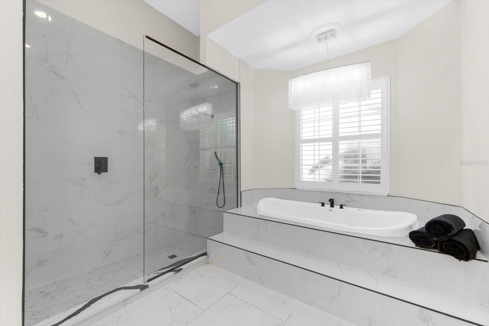 Image 22 of 83 For 9612 18th Avenue Circle Nw