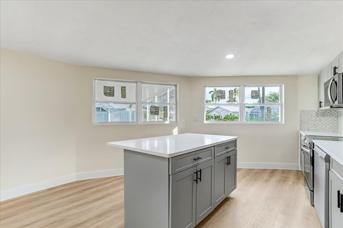 Image 13 of 37 For 190 Tarpon Road