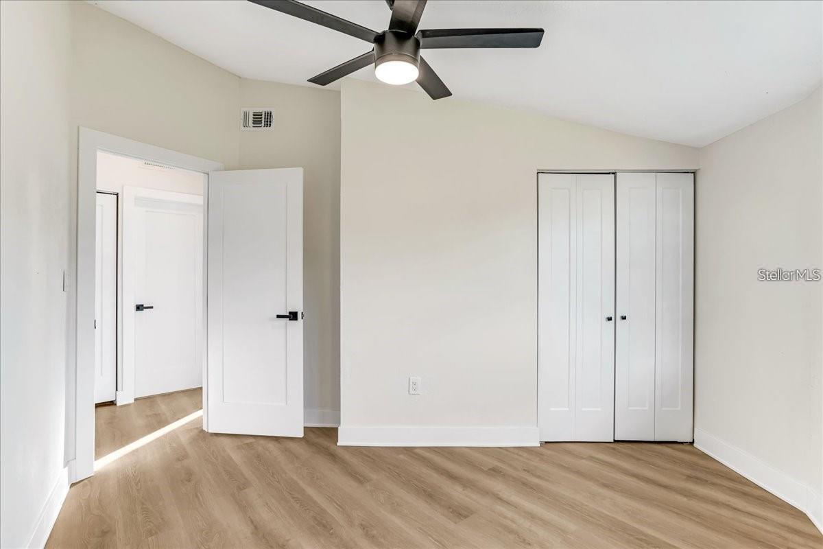 Image 19 of 37 For 190 Tarpon Road