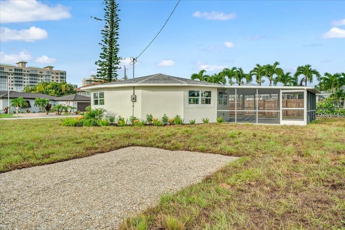 Image 33 of 37 For 190 Tarpon Road