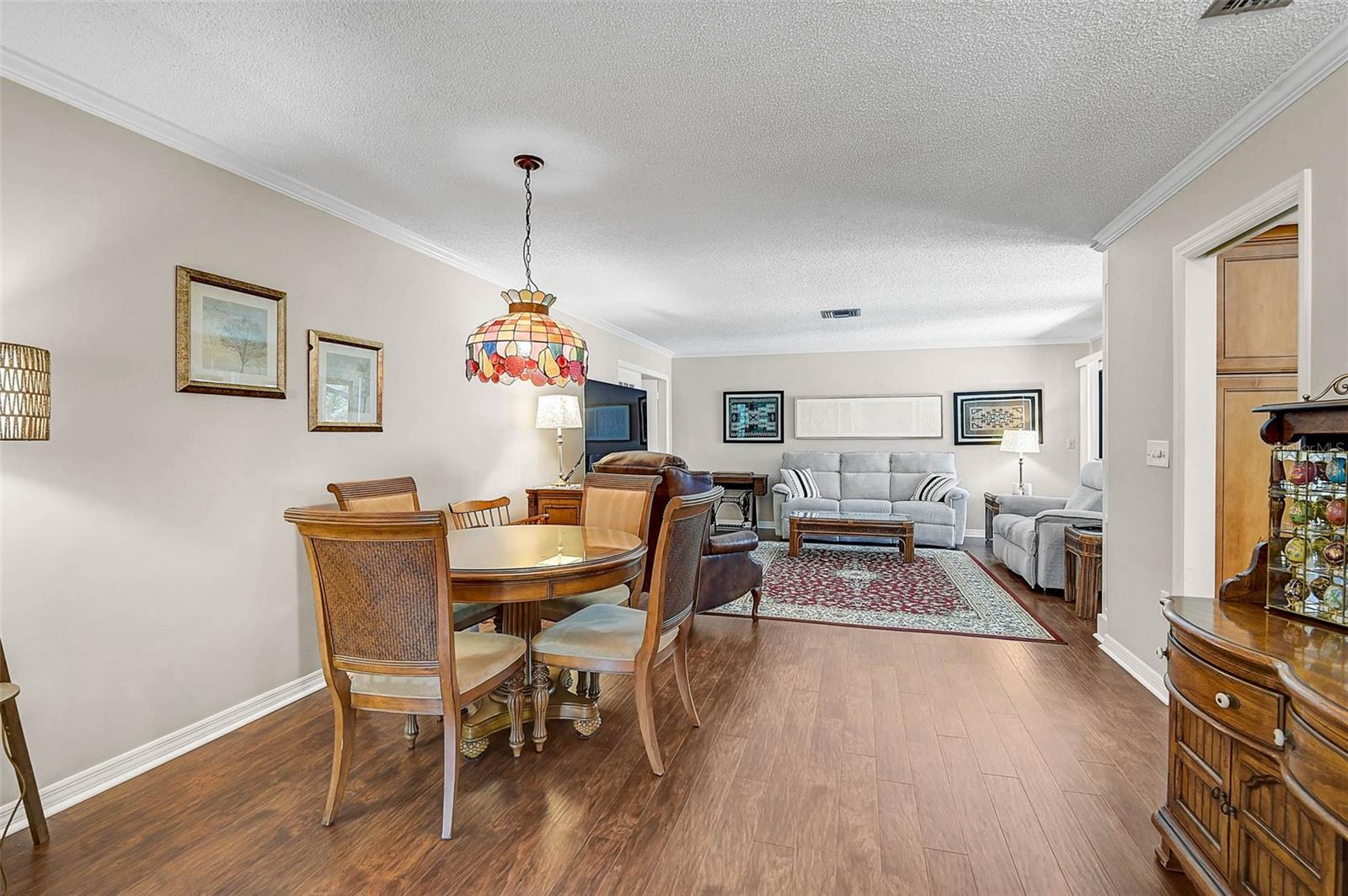 Image 6 of 61 For 3890 Wilshire Circle 27