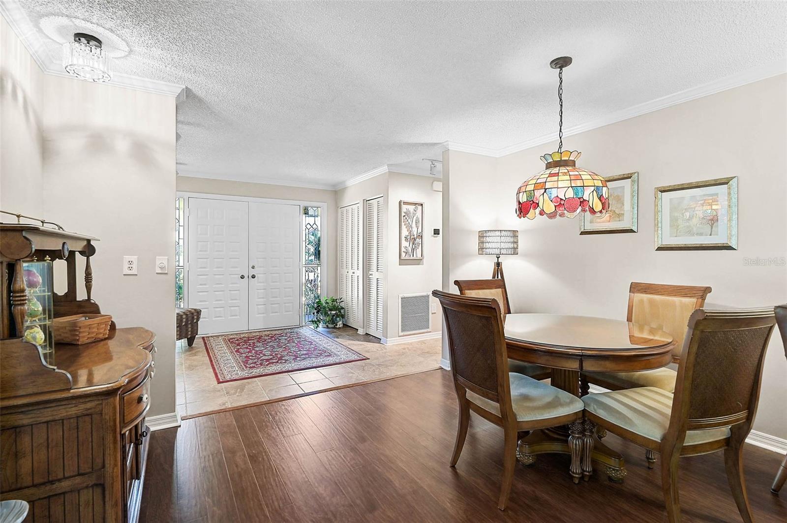 Image 8 of 61 For 3890 Wilshire Circle 27
