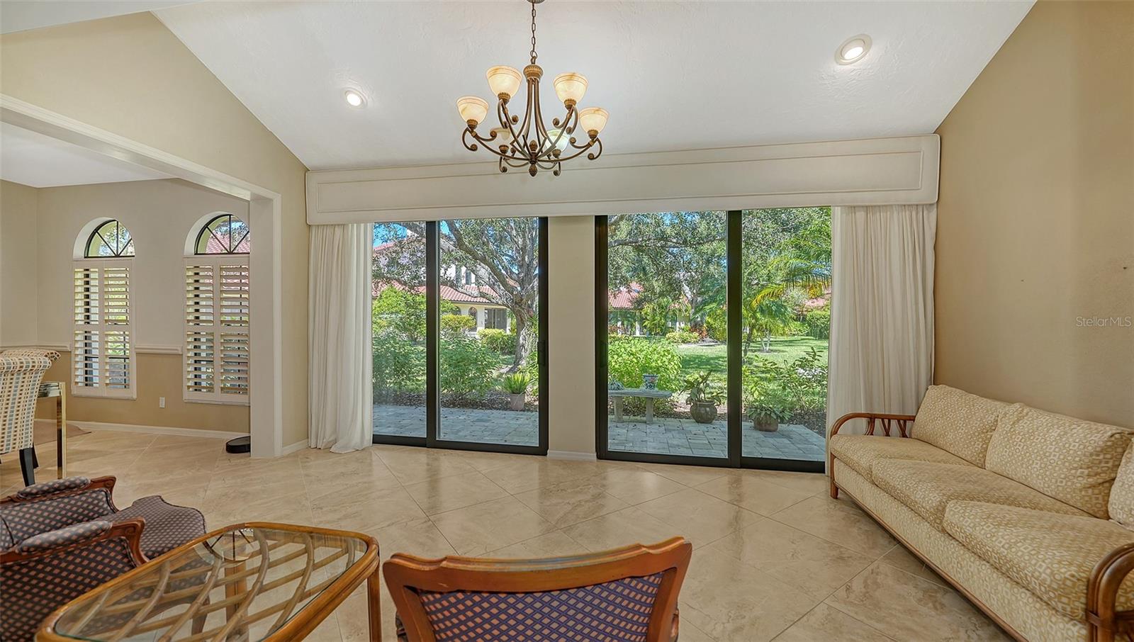 Image 11 of 68 For 7340 Villa D Este Drive