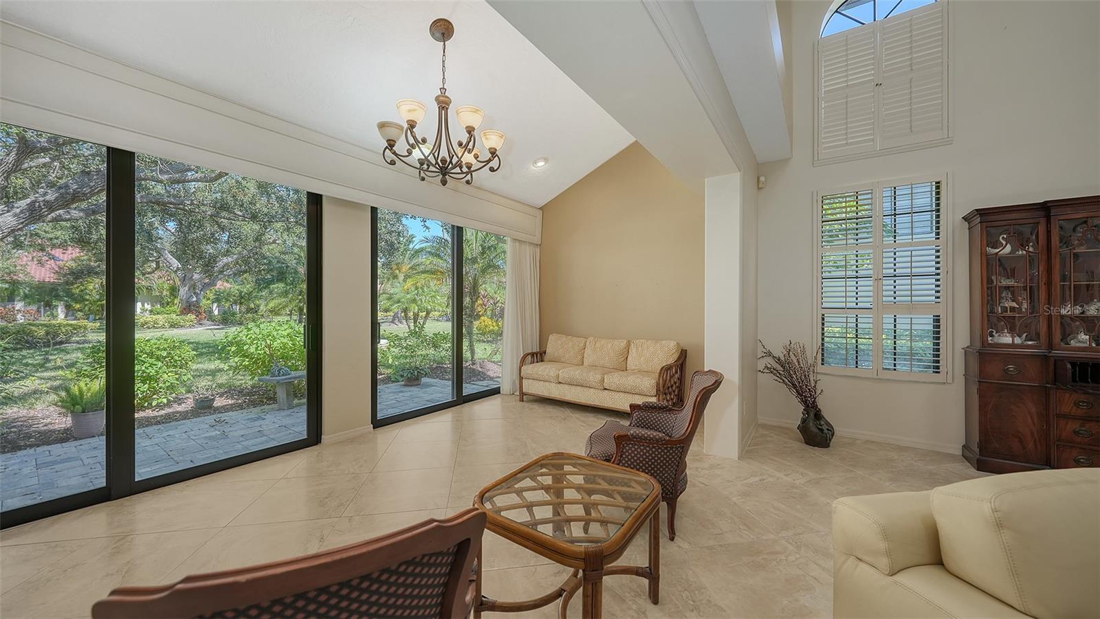 Image 12 of 68 For 7340 Villa D Este Drive