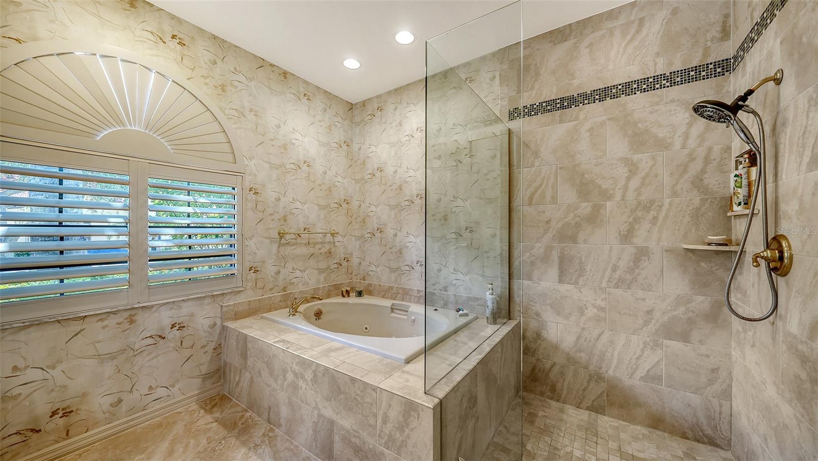 Image 31 of 68 For 7340 Villa D Este Drive