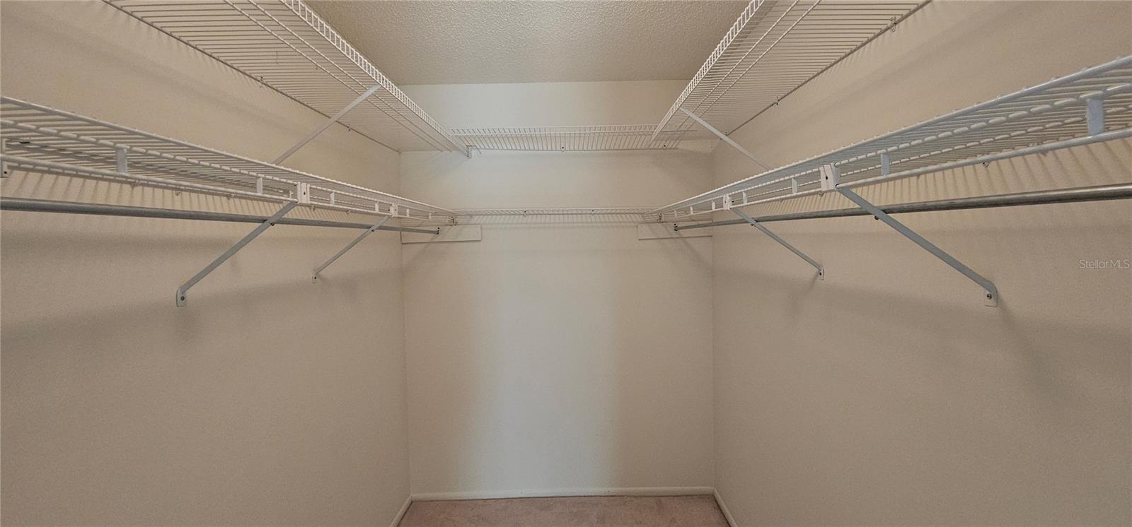 Image 15 of 26 For 4297 Oakhurst Circle E 3051