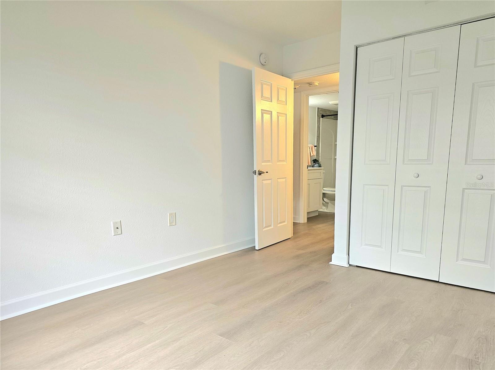 Image 15 of 23 For 21267 Gertrude Avenue 114