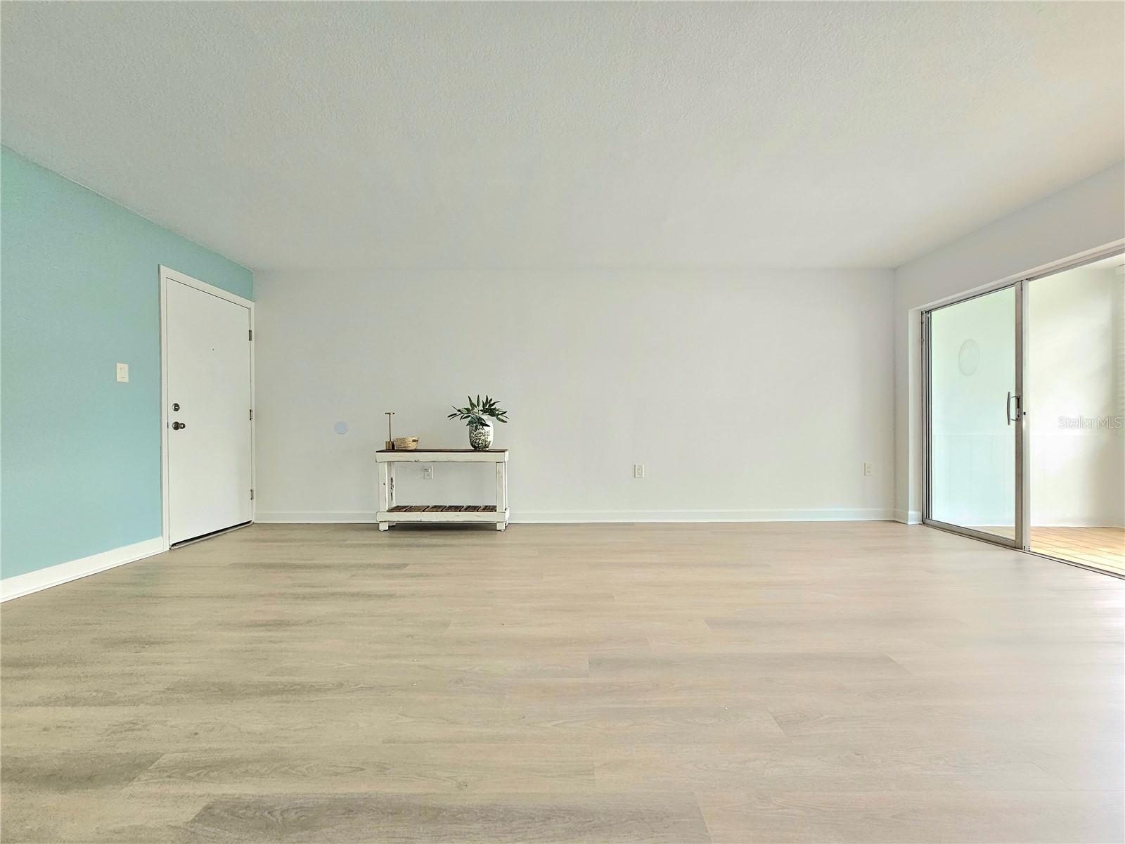Image 16 of 23 For 21267 Gertrude Avenue 114
