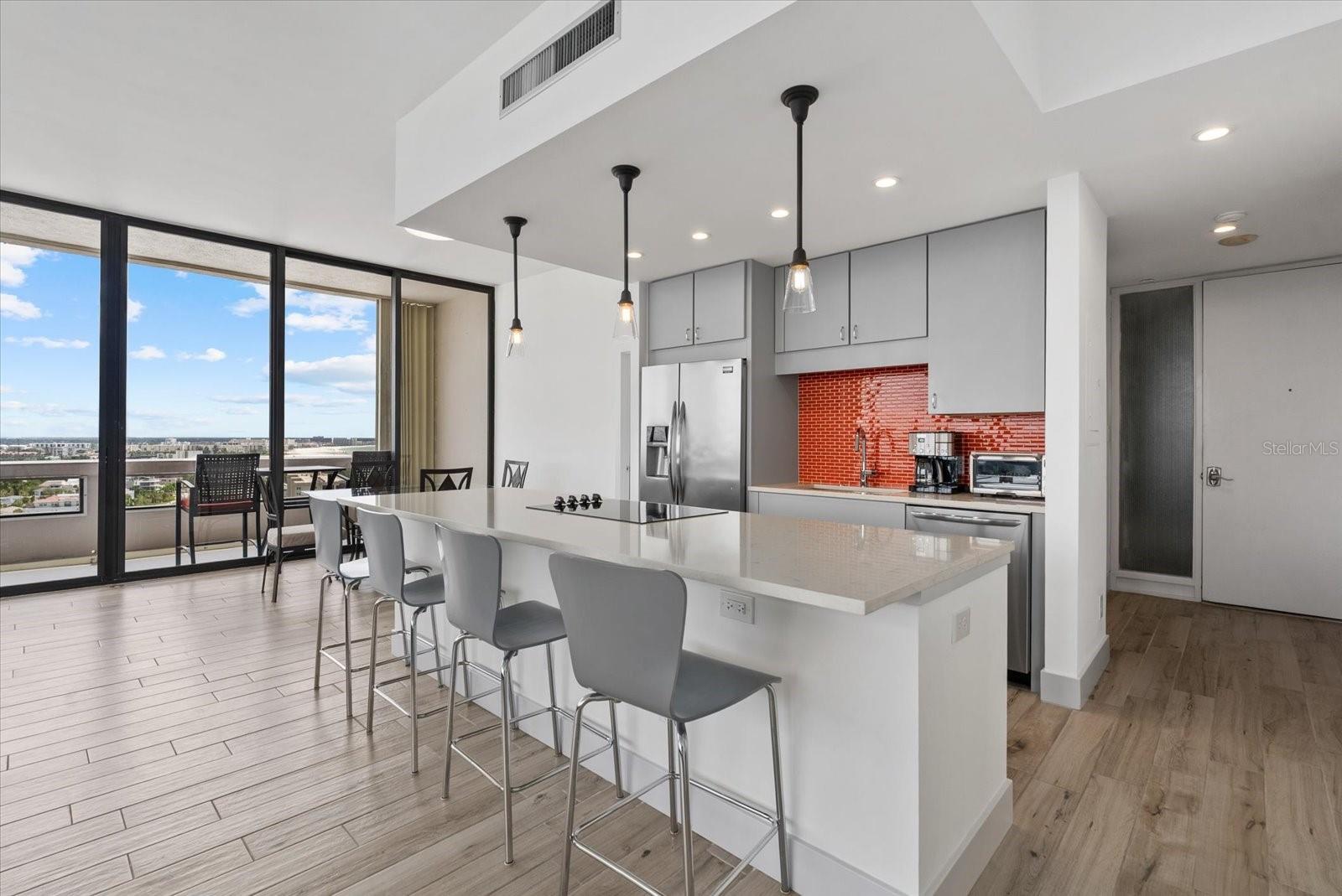 Image 13 of 34 For 5400 Ocean Boulevard 17-04