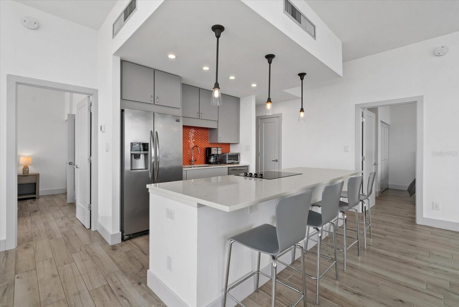 Image 15 of 34 For 5400 Ocean Boulevard 17-04