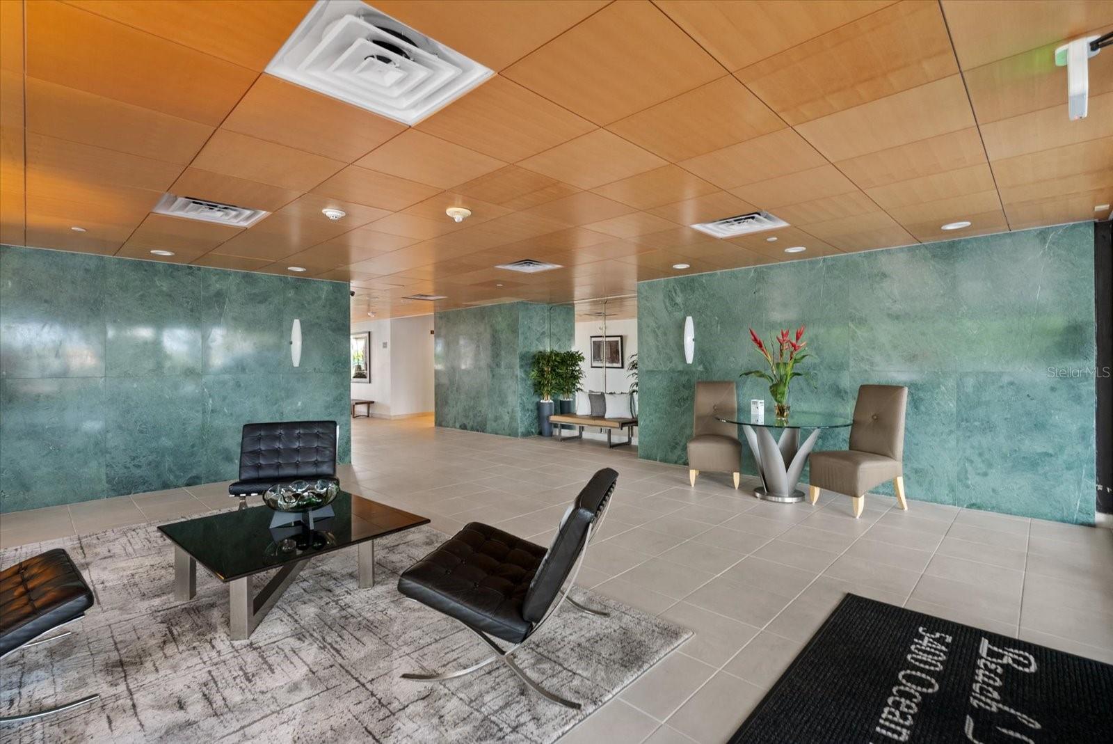 Image 25 of 34 For 5400 Ocean Boulevard 17-04