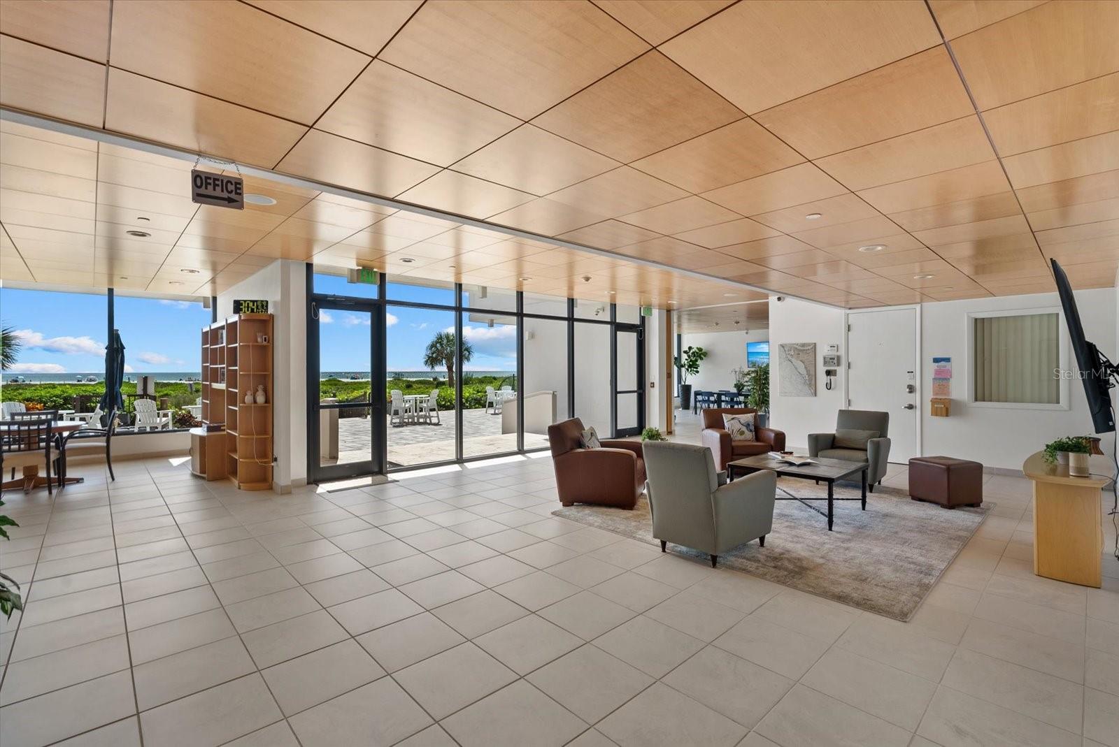 Image 26 of 34 For 5400 Ocean Boulevard 17-04