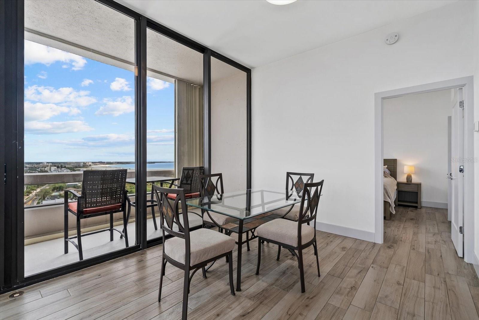 Image 8 of 34 For 5400 Ocean Boulevard 17-04