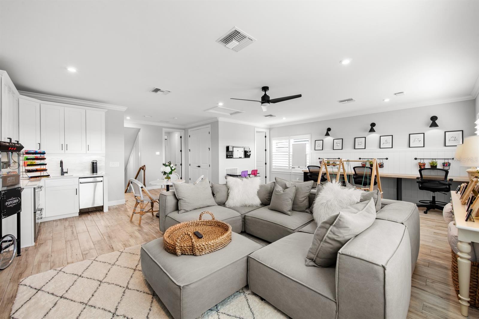 Image 32 of 59 For 11611 Roseto Court