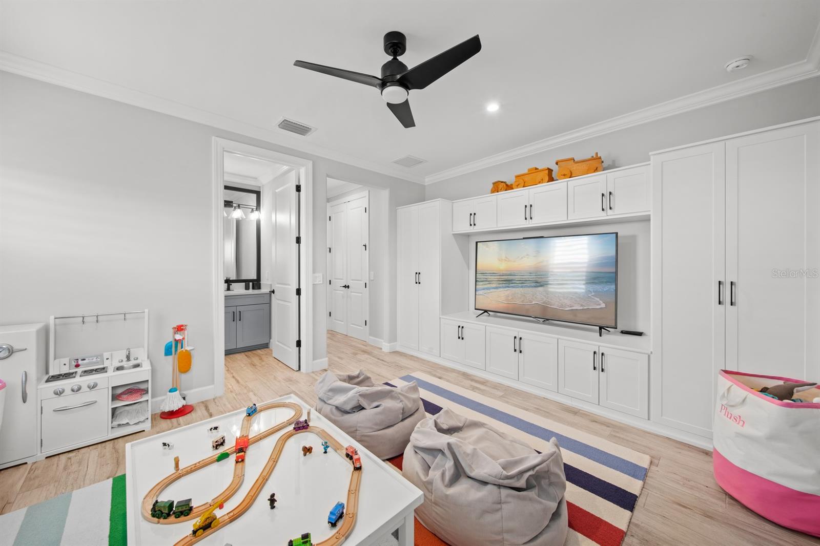 Image 34 of 59 For 11611 Roseto Court