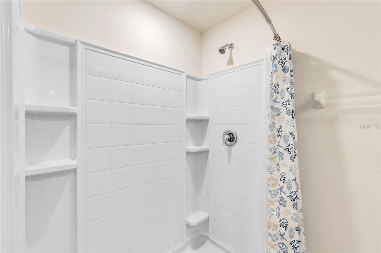 Image 15 of 24 For 7518 Rosewood Garden Loop