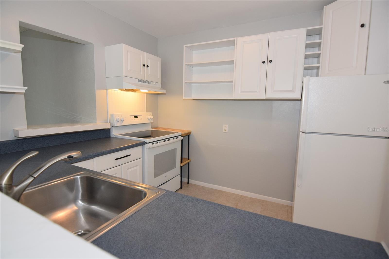 Image 6 of 17 For 21572 Edgewater Drive