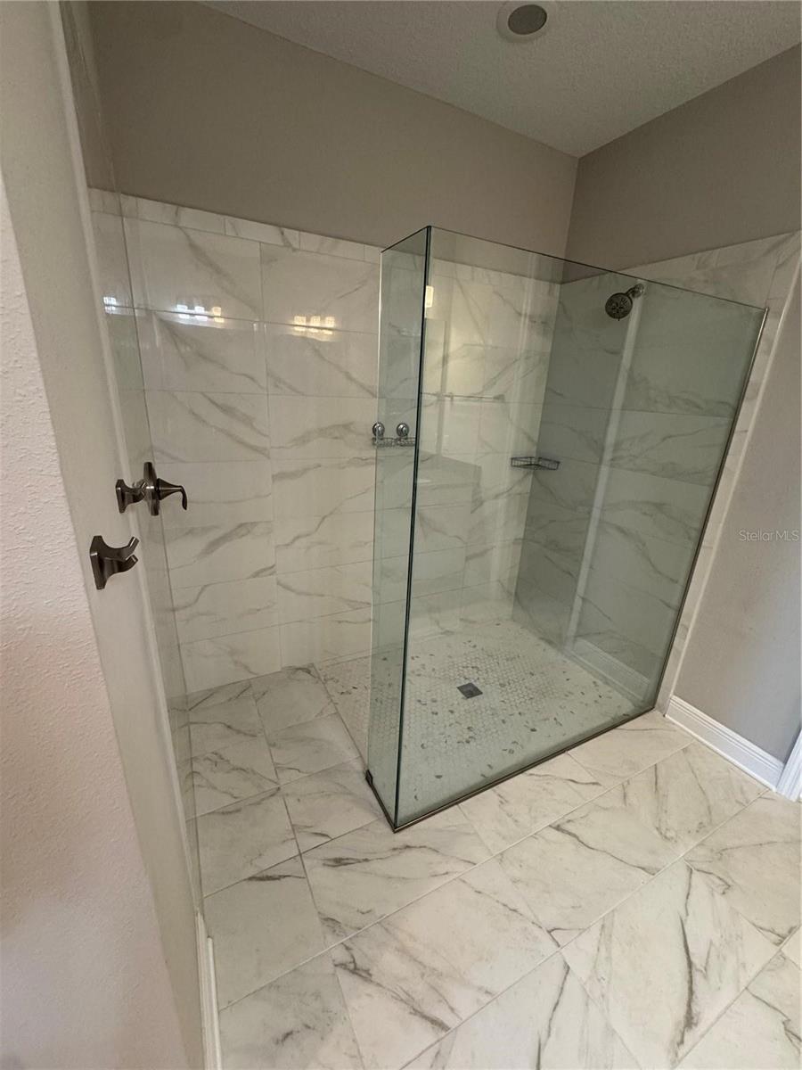 Image 6 of 9 For 921 Fernleaf Run