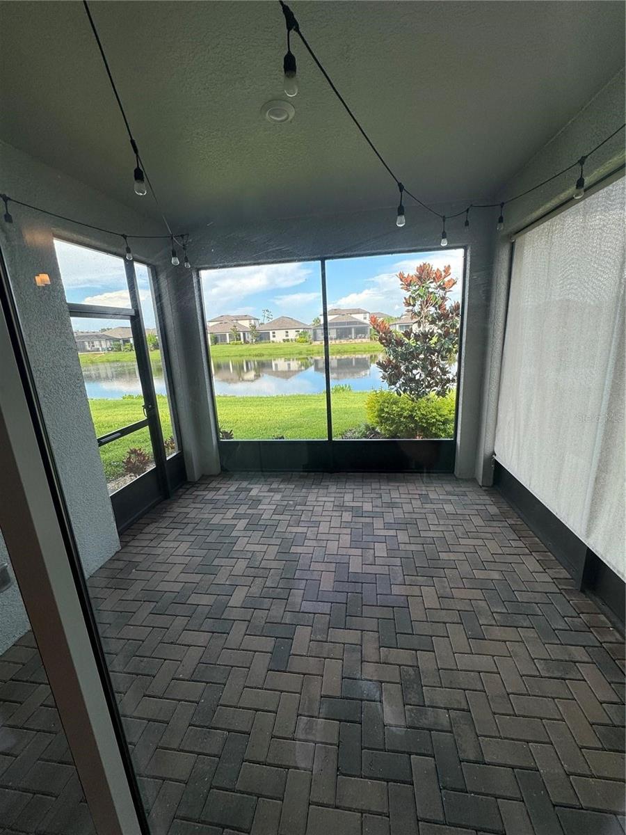 Image 8 of 9 For 921 Fernleaf Run