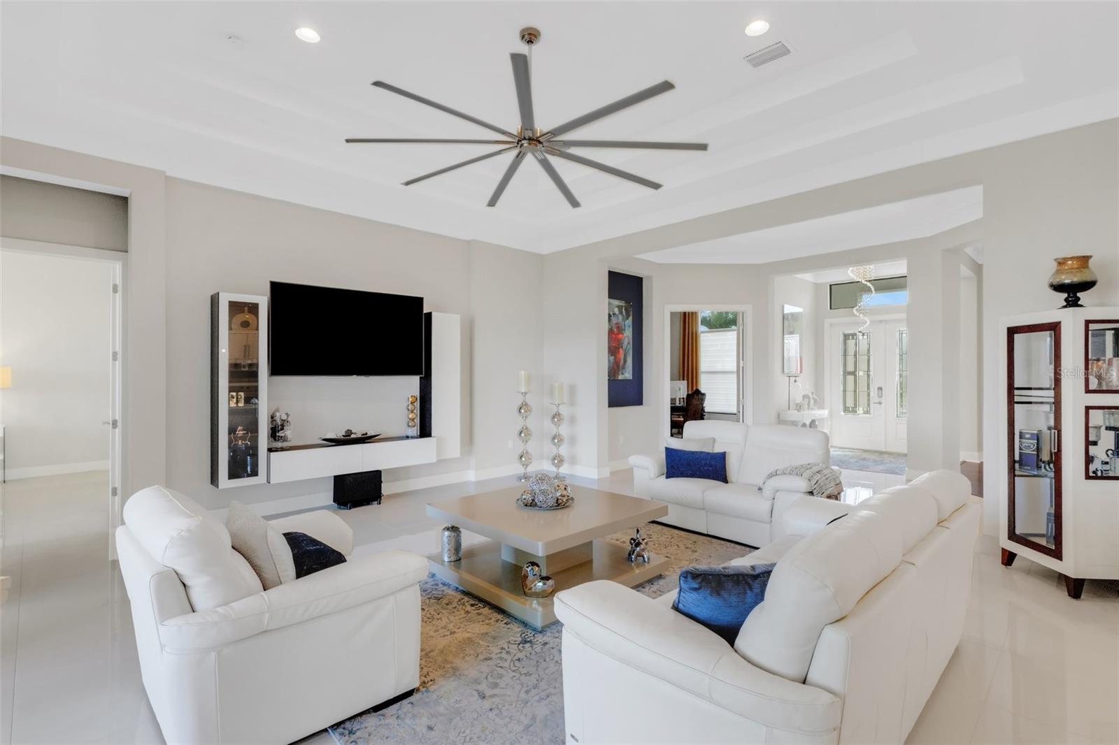 Image 14 of 95 For 8921 Artisan Way