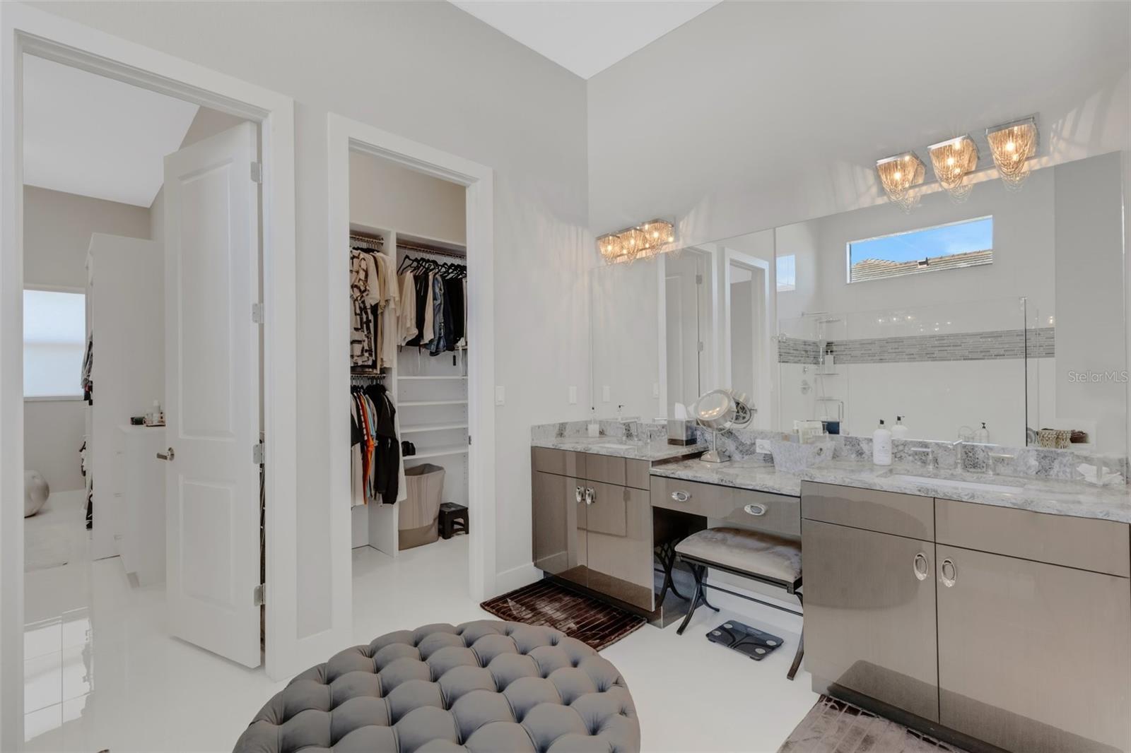 Image 35 of 95 For 8921 Artisan Way