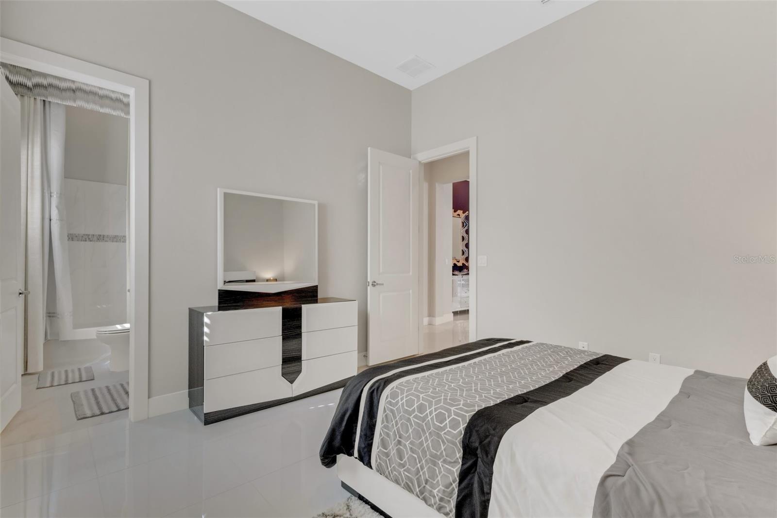 Image 46 of 95 For 8921 Artisan Way