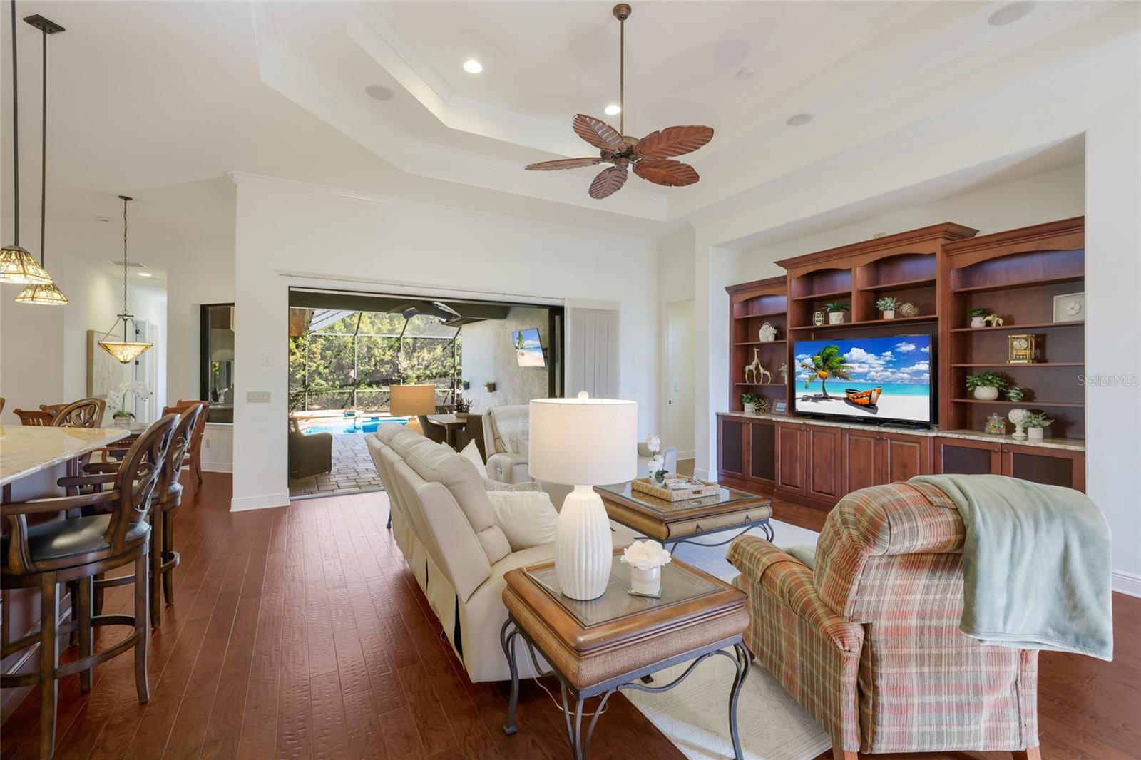 Listing photo id 13 for 14909 Secret Harbor Place