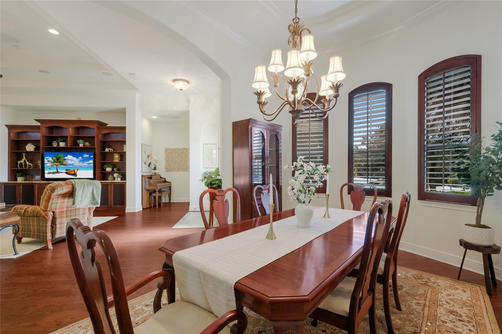 Listing photo id 15 for 14909 Secret Harbor Place