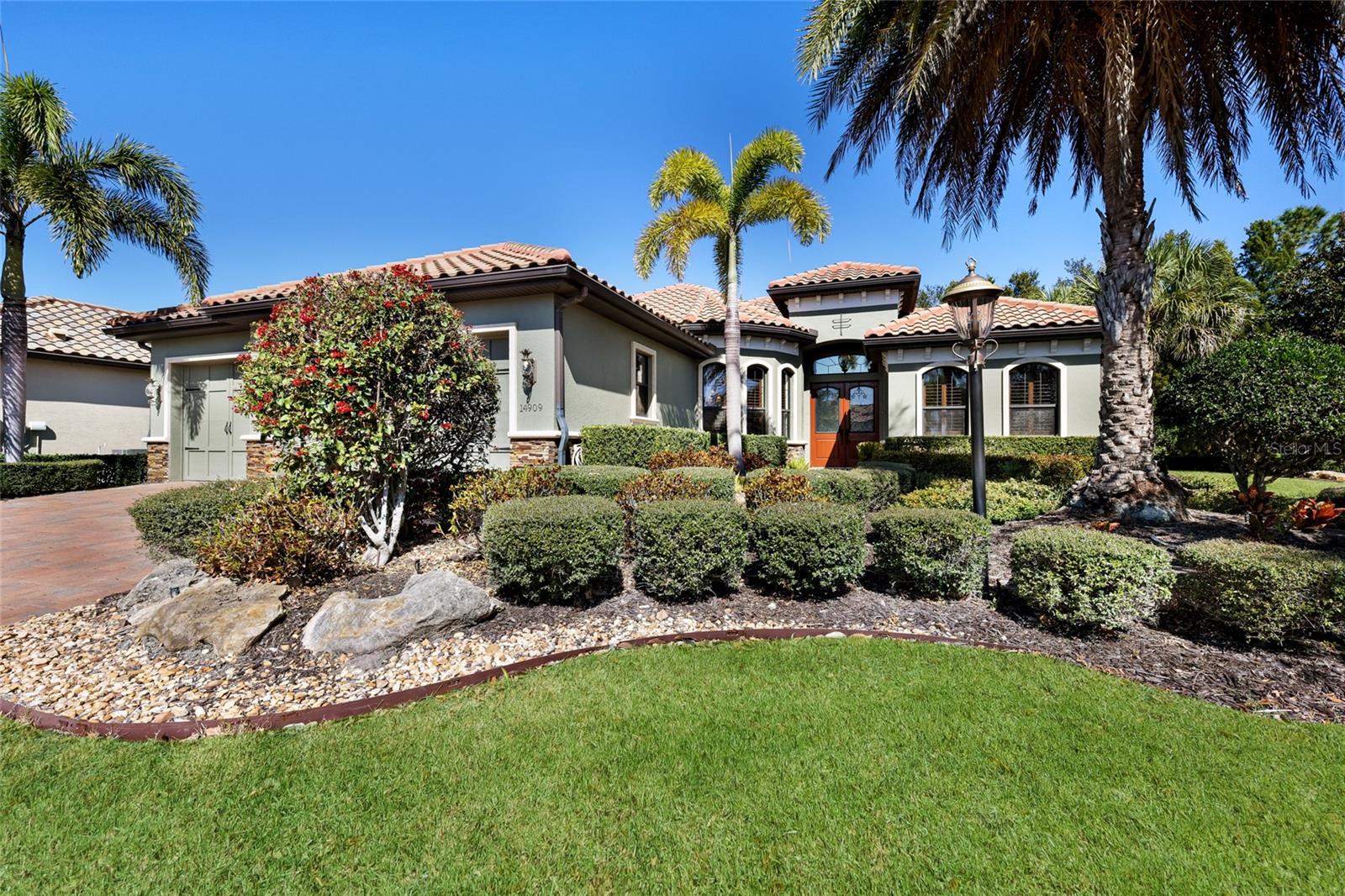 Listing photo id 0 for 14909 Secret Harbor Place