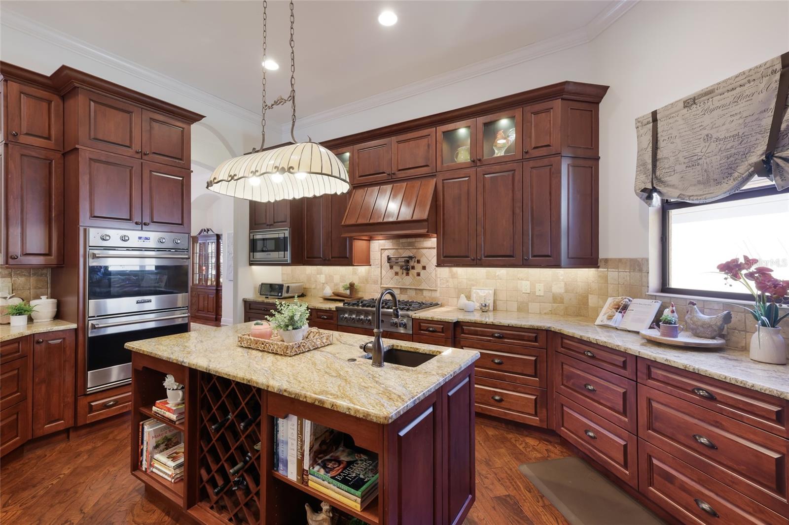 Listing photo id 18 for 14909 Secret Harbor Place