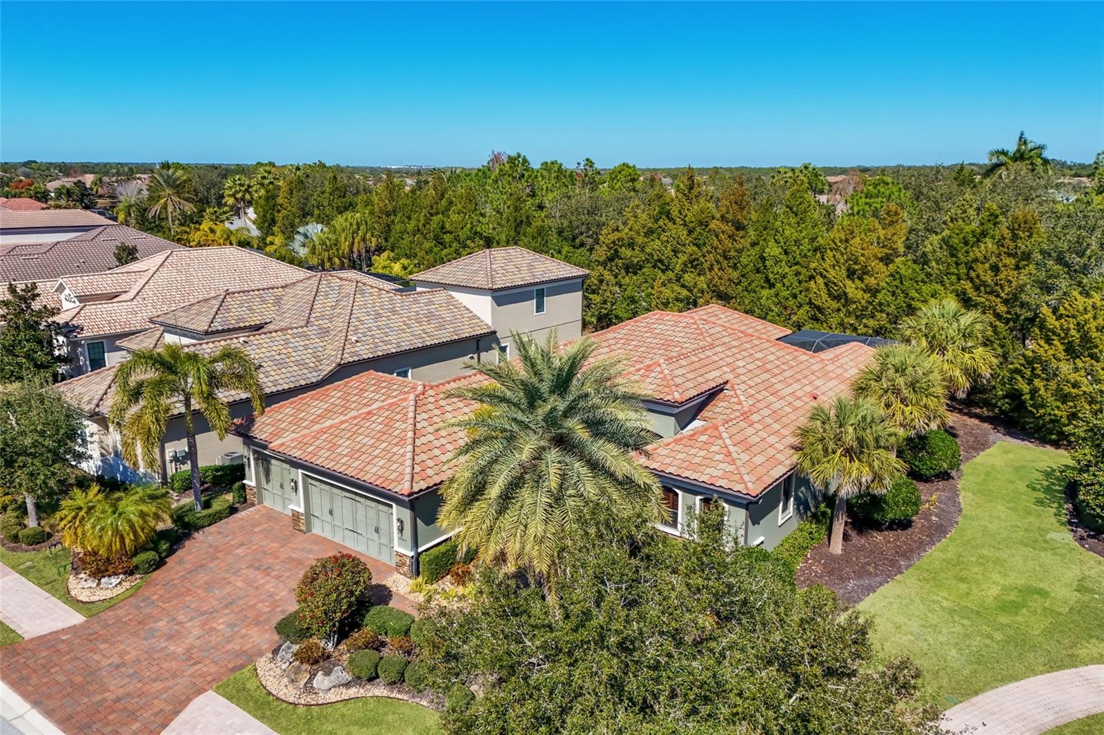 Listing photo id 2 for 14909 Secret Harbor Place