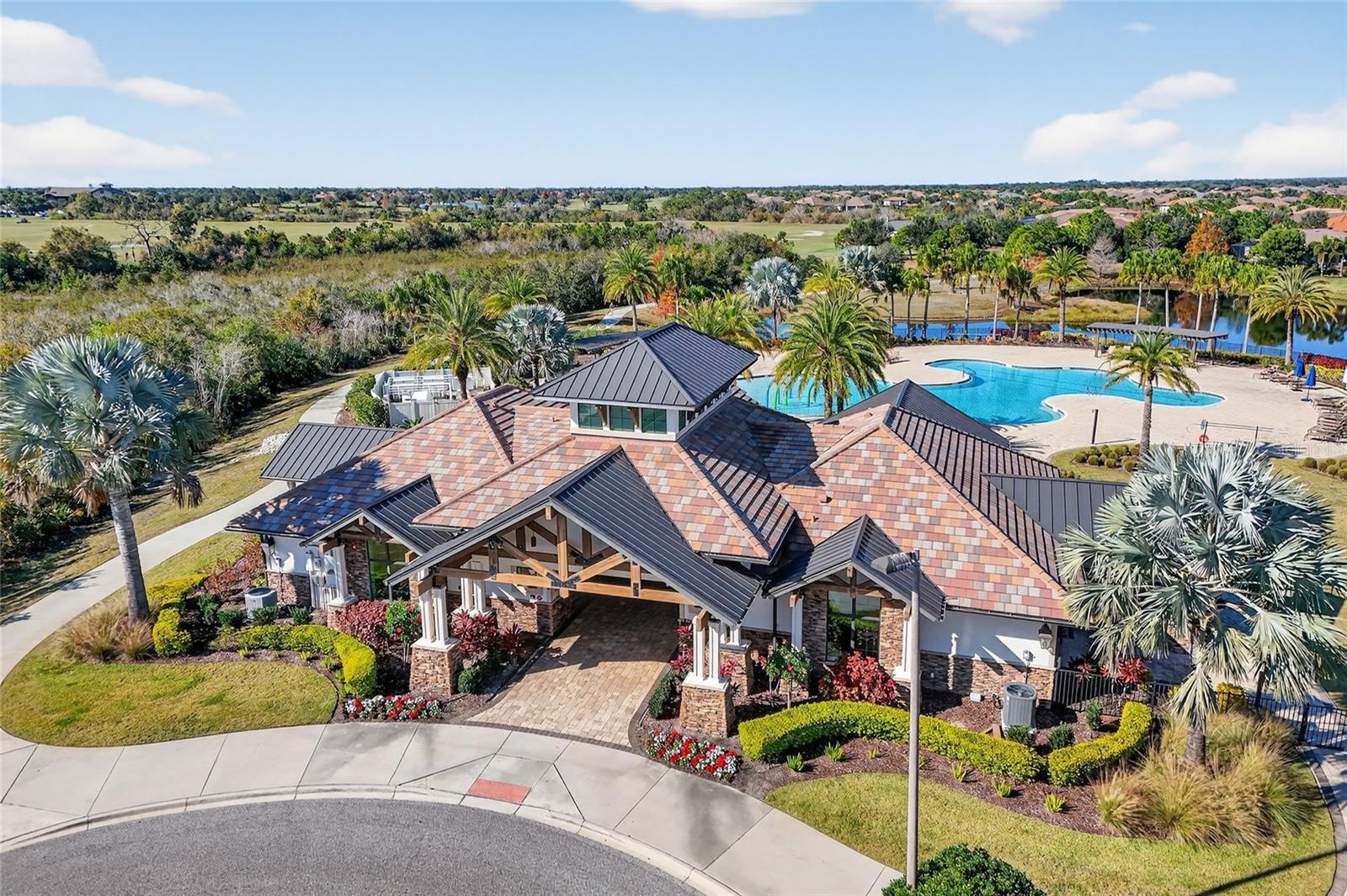 Listing photo id 71 for 14909 Secret Harbor Place