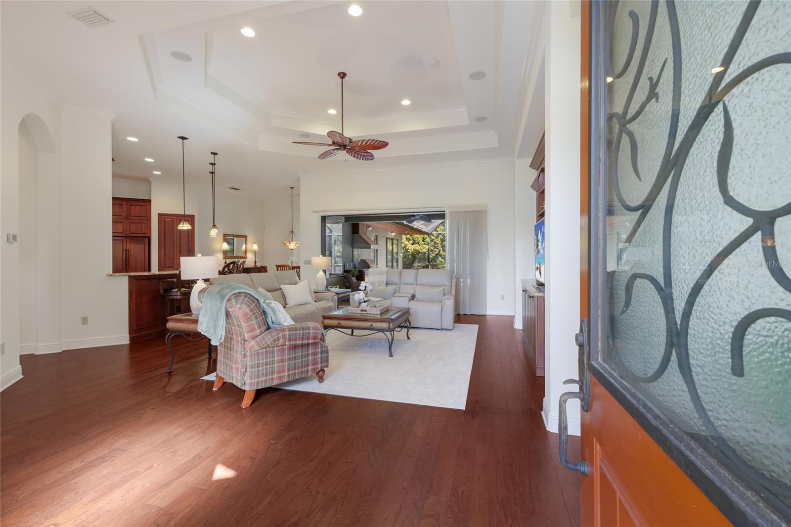 Listing photo id 7 for 14909 Secret Harbor Place