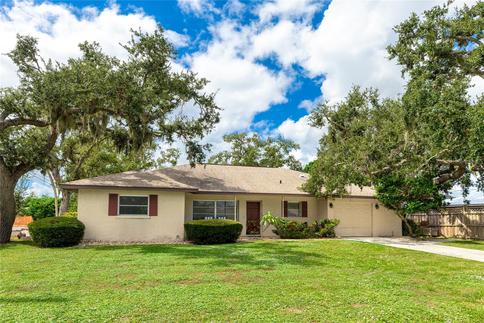 Image 3 of 14 For 3342 Mayflower Street