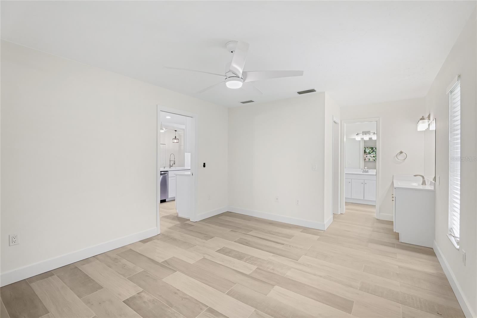 Image 14 of 36 For 2202 Cork Oak Street
